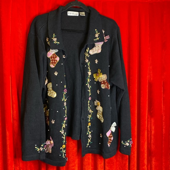 🎄Vintage stocking Christmas sweater🎄 - Picture 2 of 10